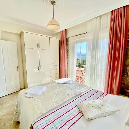 Spacious 4 Bedroom With Private Pool And Unlimited Wifi * 페티예