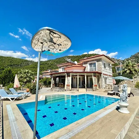 빌라 Spacious 4 Bedroom With Private Pool And Unlimited Wifi 페티예